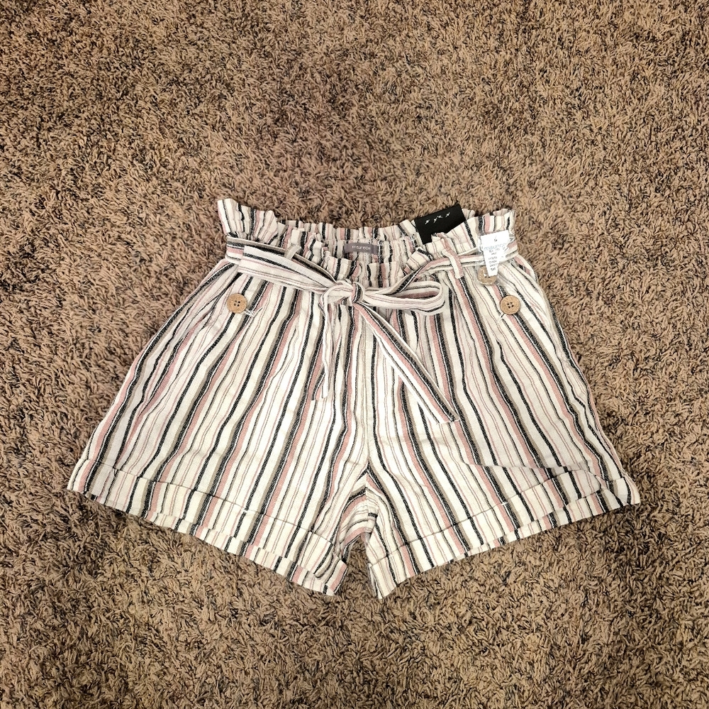 Maurices Striped High-Waist Paperbag Shorts in Cream, Pink & Black Size Small